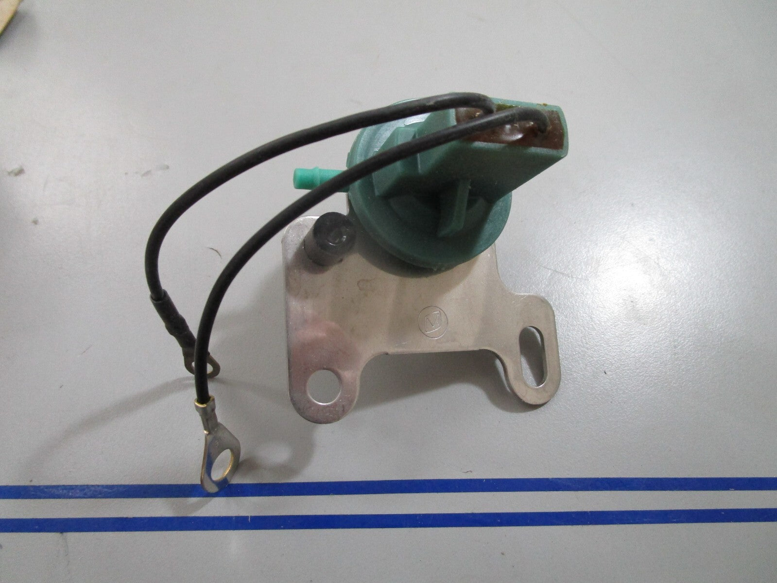 *NEW OEM* 0820 OMC Johnson Evinrude Vacuum Switch 394936 0394936