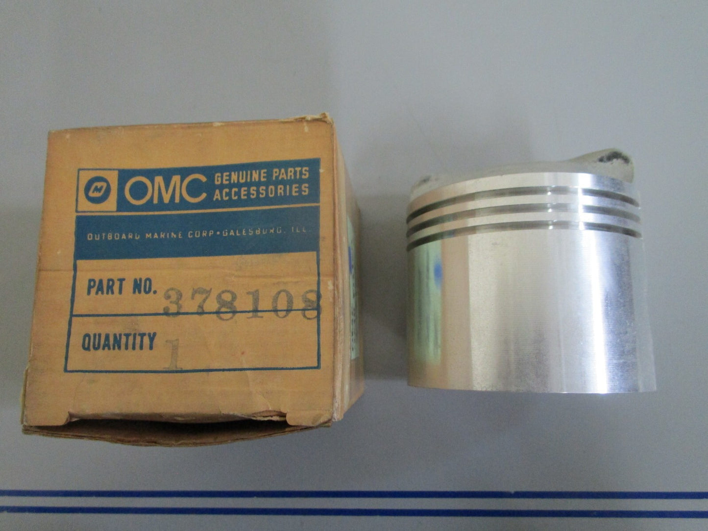 *NEW OEM* 0820 OMC Johnson Evinrude .040 Piston 378108 0378108 307076