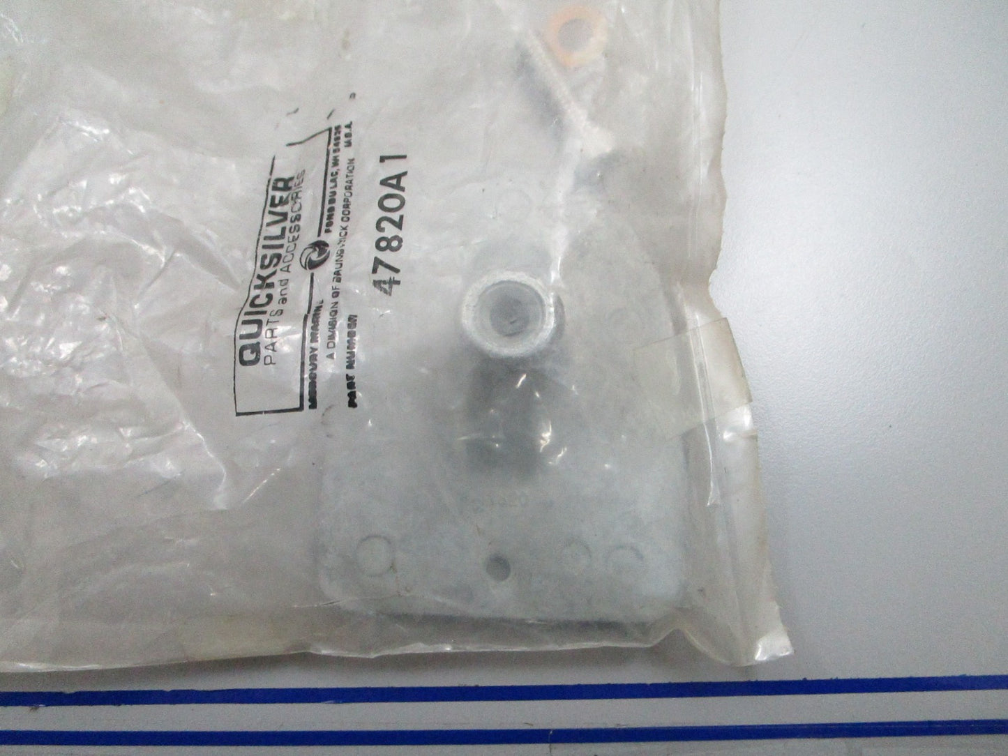 *NEW OEM* 0810 Mercury Quicksilver Anode Plate 47820A1