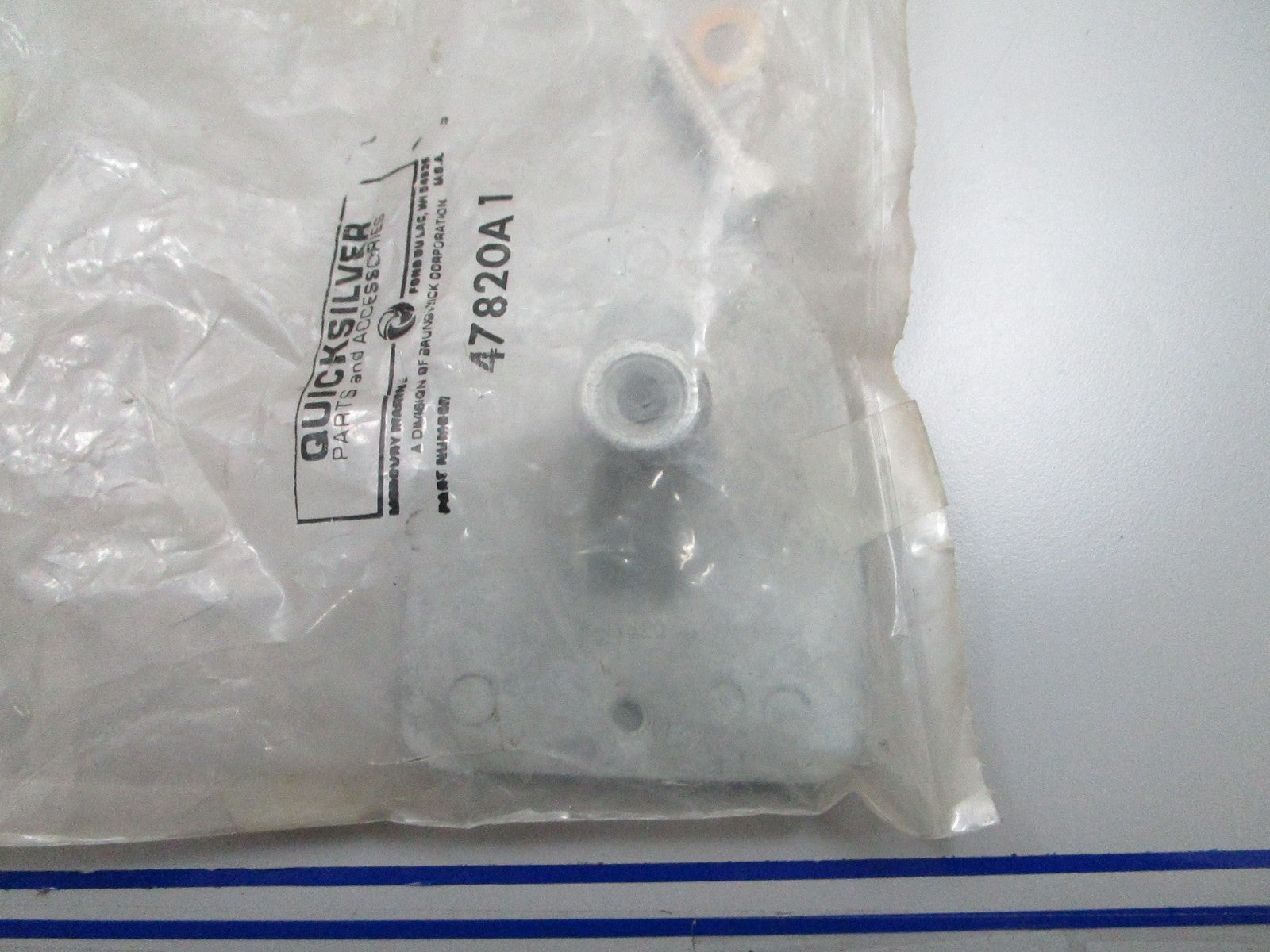 *NEW OEM* 0810 Mercury Quicksilver Anode Plate 47820A1