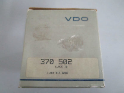 NEW OEM 1 261 015 026D 370-502 VDO Clock 0820