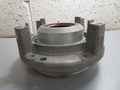 *NEW OEM* 0820 OMC Johnson Evinrude Crankcase Head & Bearing 387432 0387432