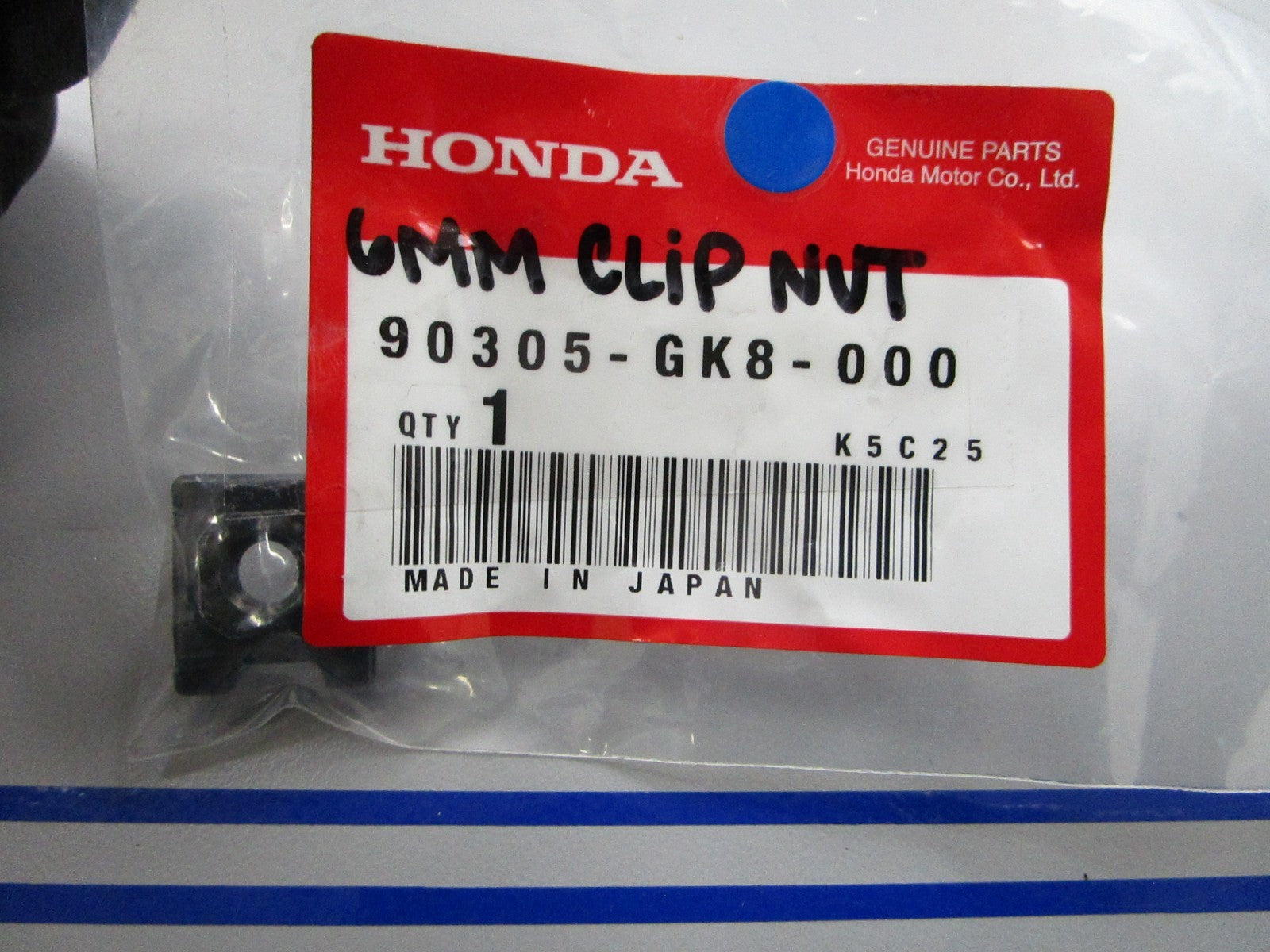*NEW OEM* 0810 Honda 6mm Clip Nut 90305-GK8-000