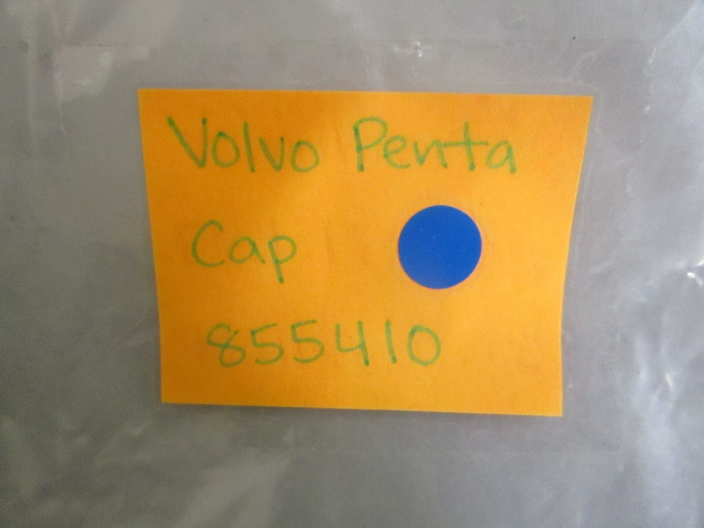 *NEW OEM* 0820 Volvo Penta Cap 855410