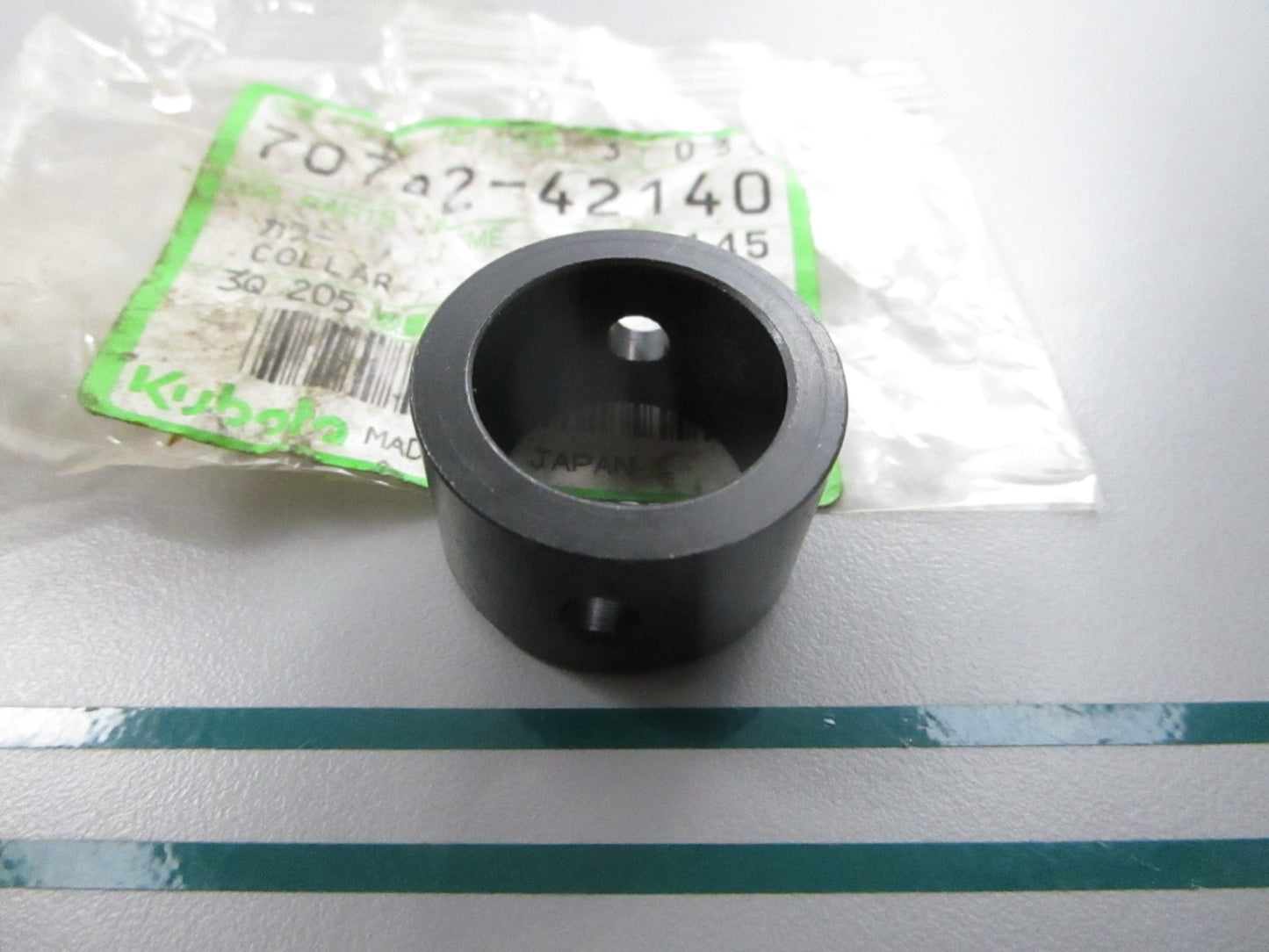 NEW OEM 70722-42140 Kubota Collar 0810