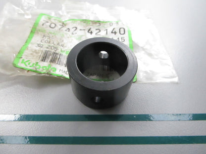 NEW OEM 70722-42140 Kubota Collar 0810