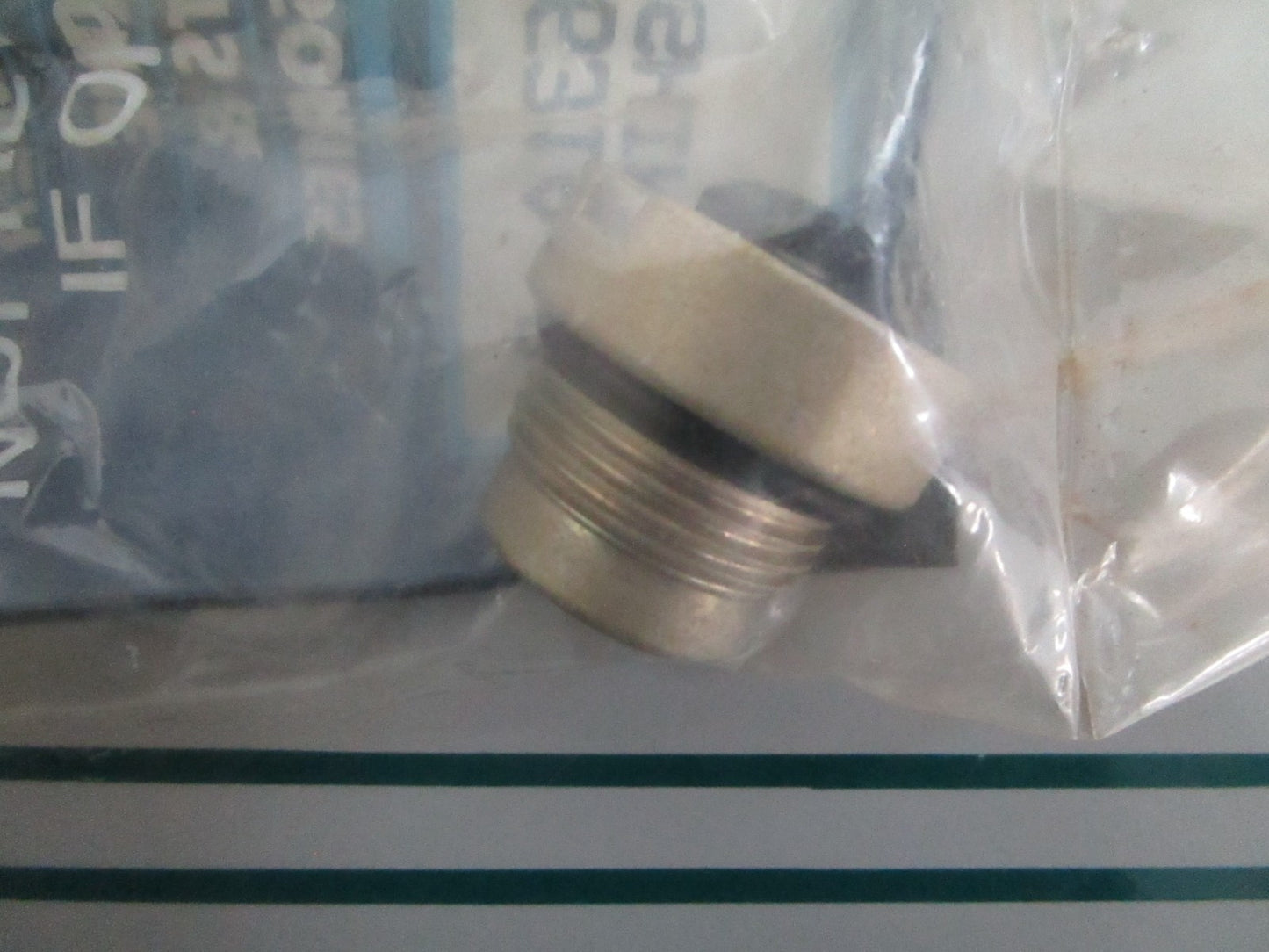 NEW OEM 23-77631A2 Mercury Quicksilver Bushing Assy 0820