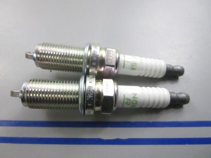 NEW (LOT OF 2) LFR5A-11 NGK V-Power Spark Plug 0810