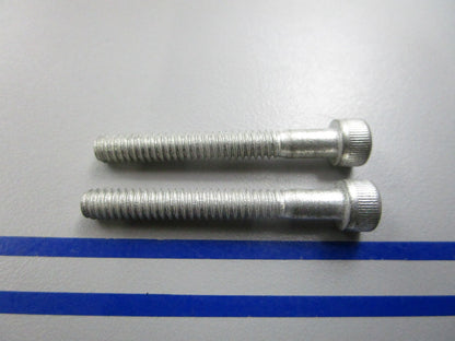 NEW OEM (LOT OF 2) 10-77363 Mercury Quicksilver Screw 0810