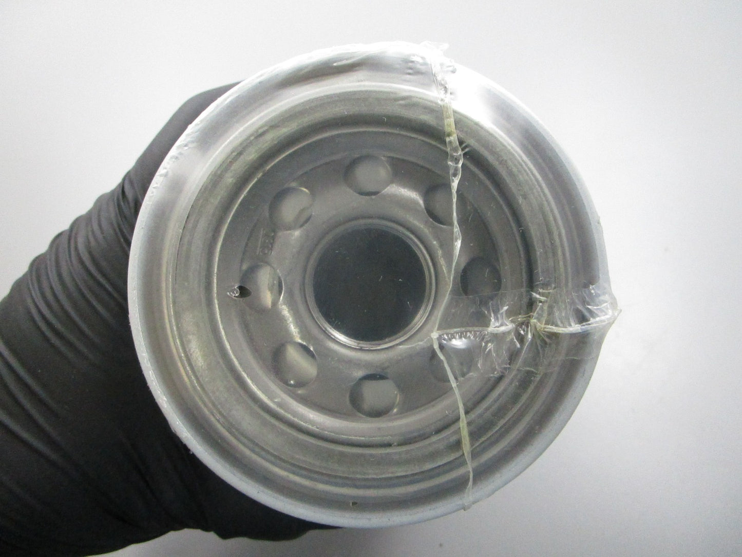 NEW OEM LF3972 Fleetguard Lube Filter 0810