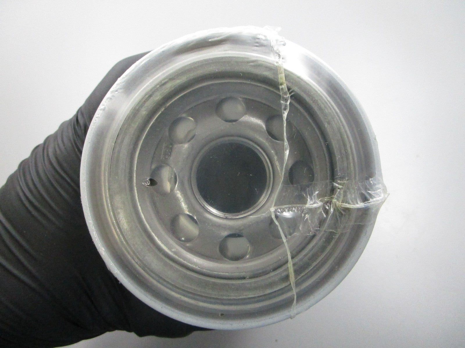 NEW OEM LF3972 Fleetguard Lube Filter 0810