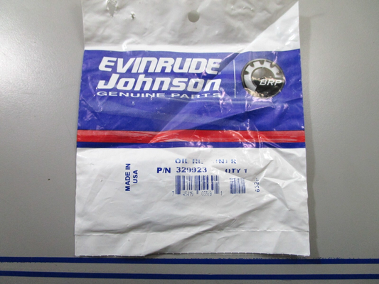 *NEW OEM* 0810 OMC Johnson Evinrude Oil Retainer 329923 0329923