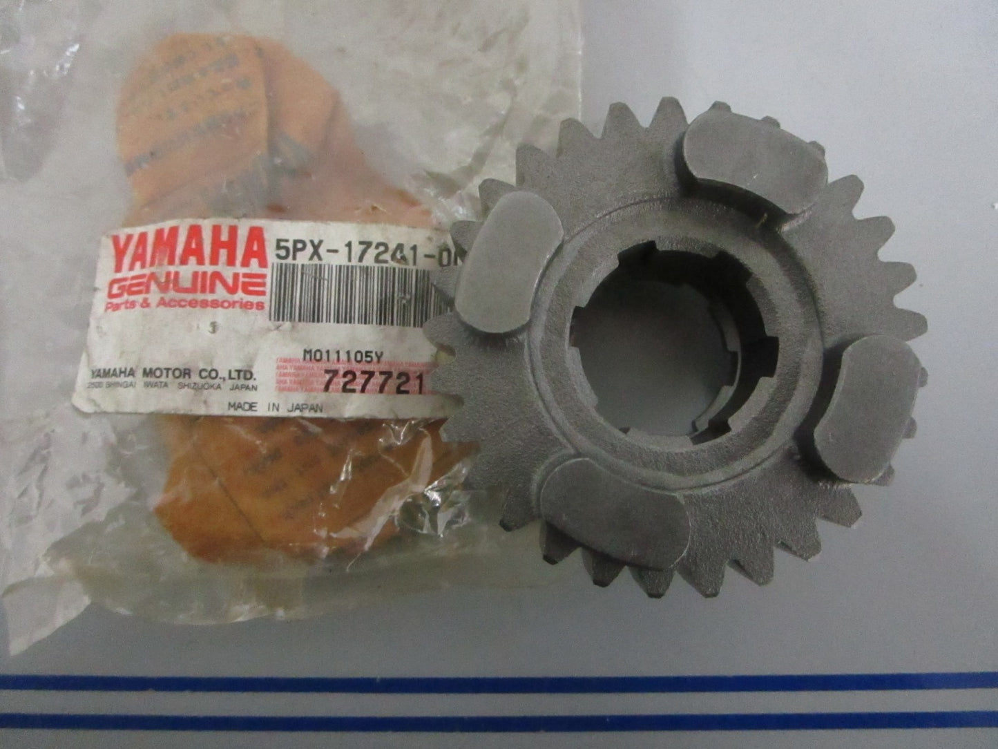 NEW OEM 5PX-17241-00-00 Yamaha 24T 4th Wheel Gear 0820