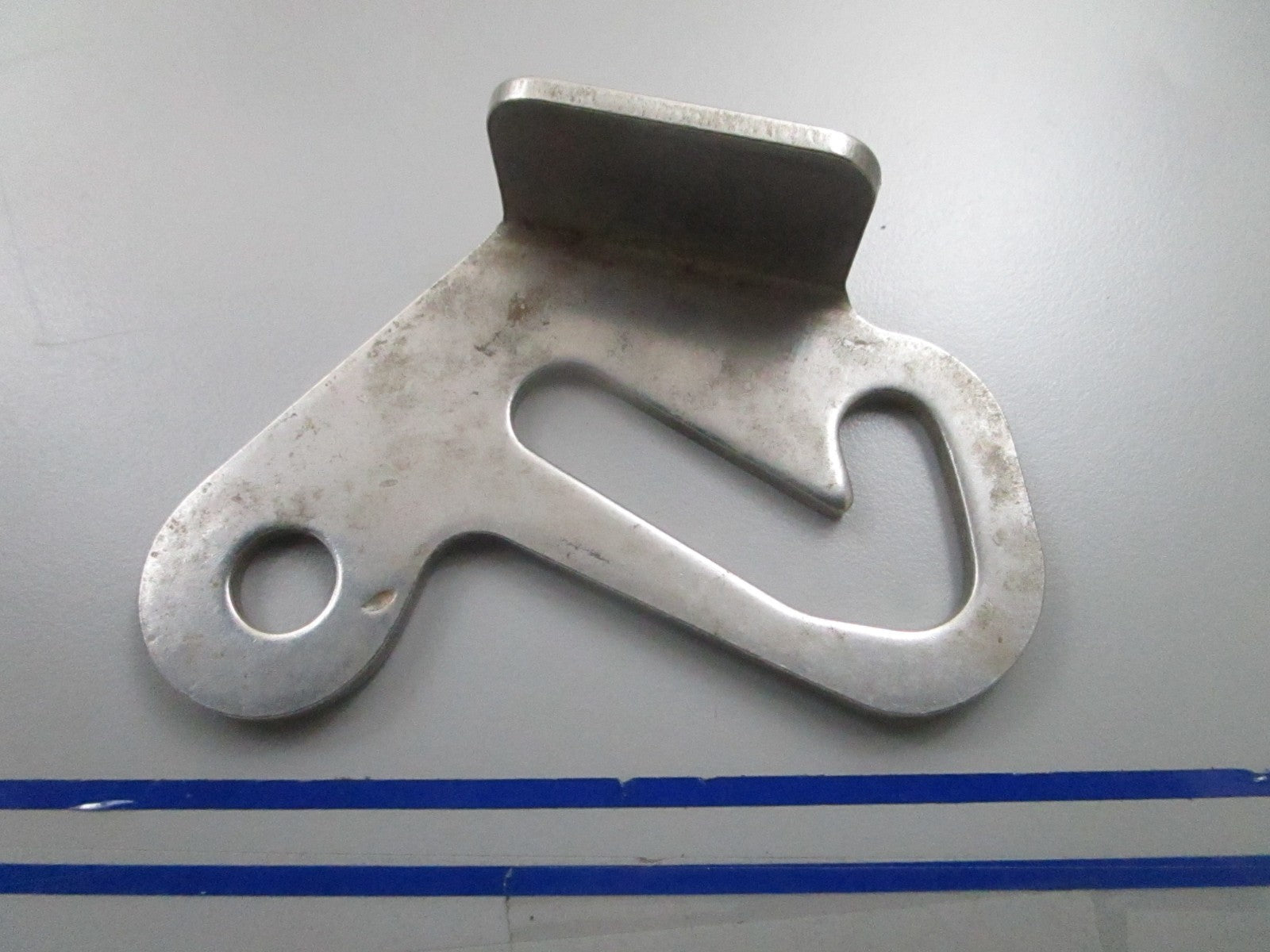 *NEW OEM* 0810 Mercury Quicksilver Retaining Lock Tilt F429541