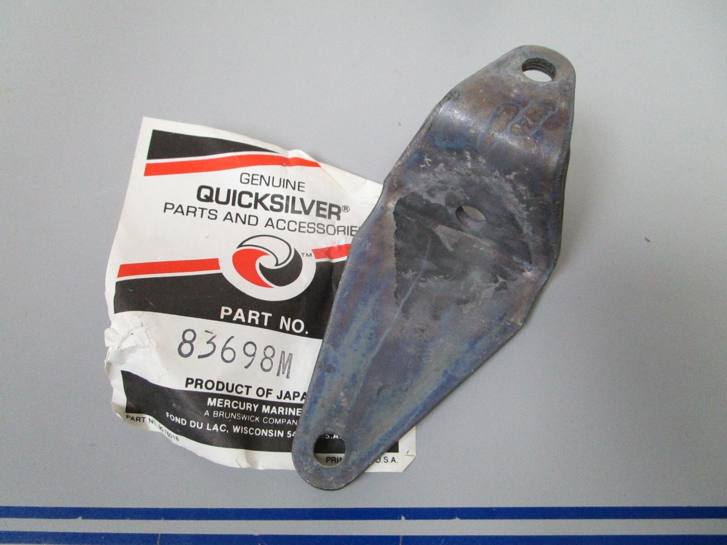 *NEW OEM* 0810 Mercury Quicksilver Steering Bracket 83698M