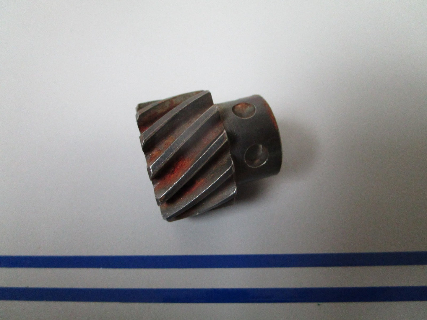 NEW OEM 311703 0311703 OMC Johnson Evinrude Drive Gear 0720