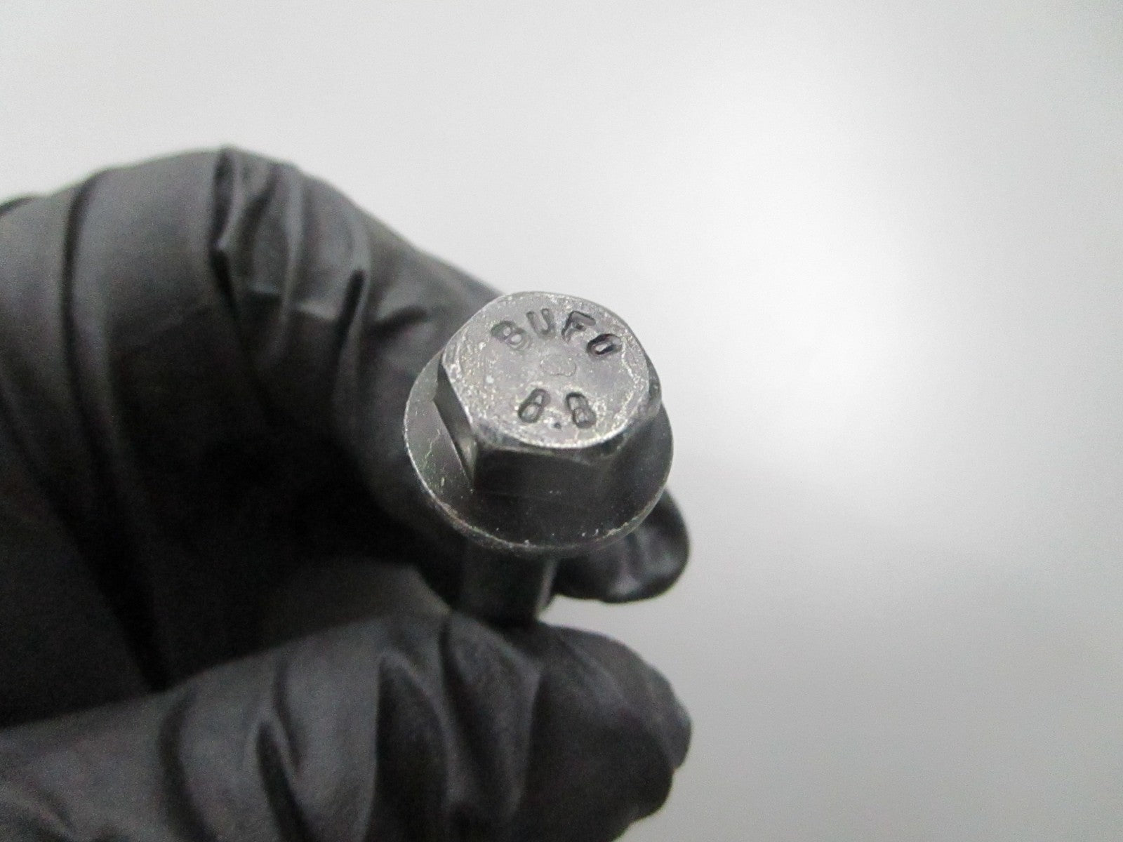 *NEW OEM* 0810 Volvo Penta Flange Screw 969189