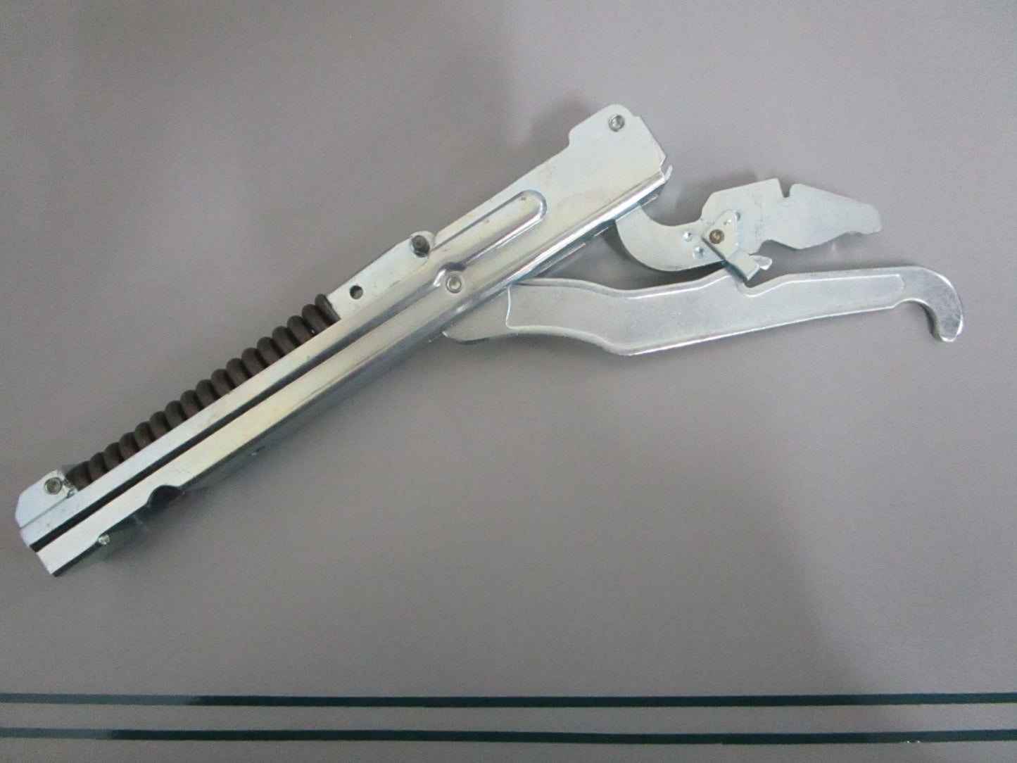 NEW OEM 00487746 Bosch Oven Door Hinge 0820