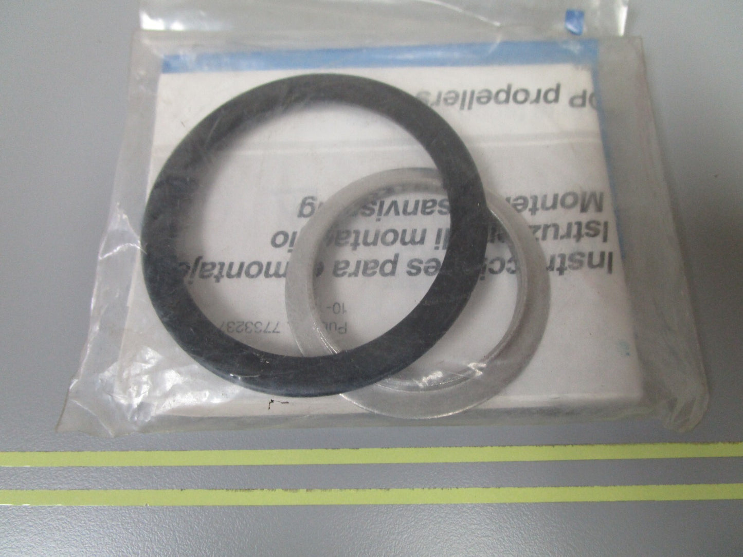 *NEW OEM* 0810 Volvo Penta Mounting Kit 854667-3