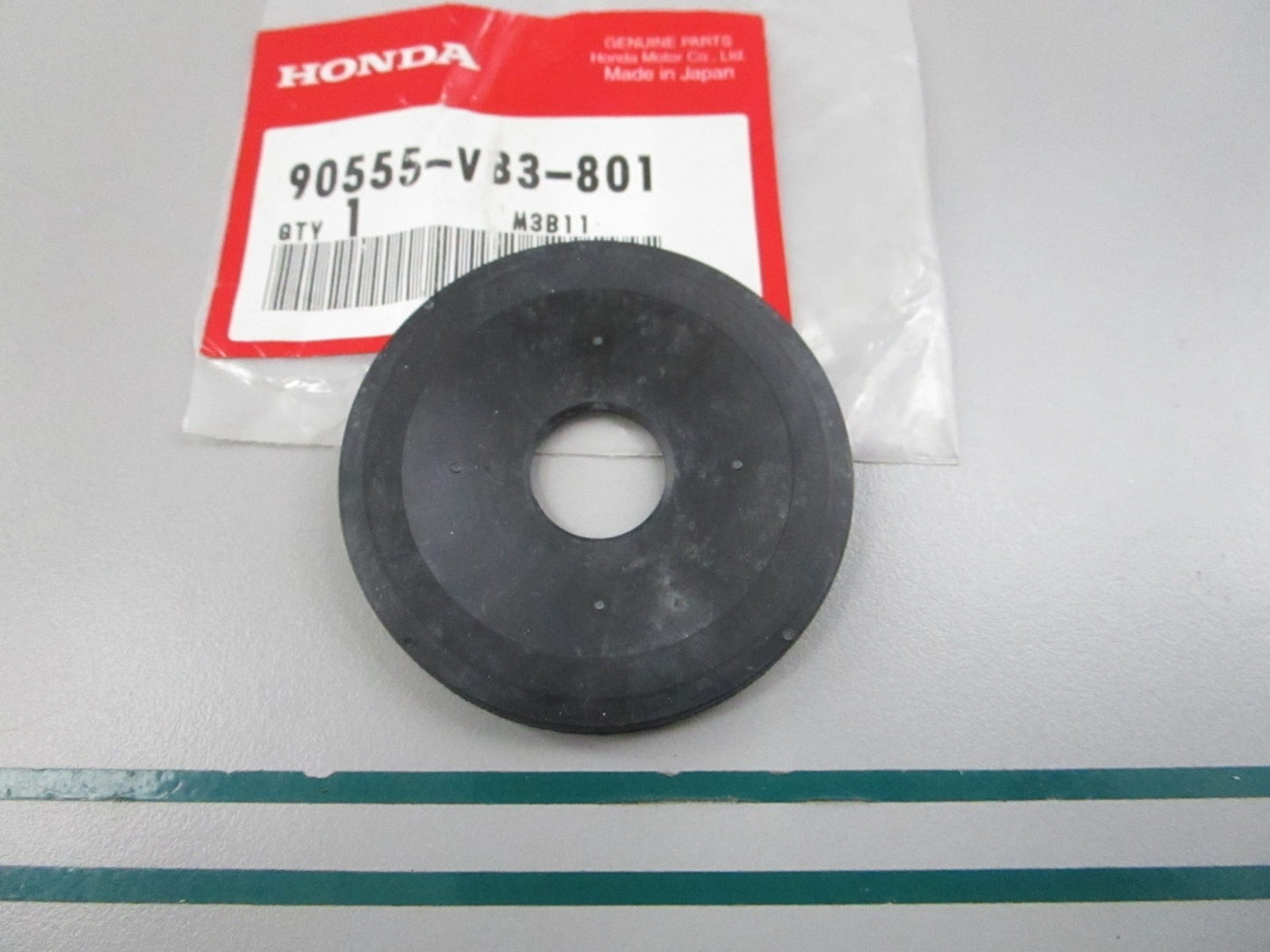 NEW OEM 90555-VB3-801 Honda Rear Wheel Seal 0810