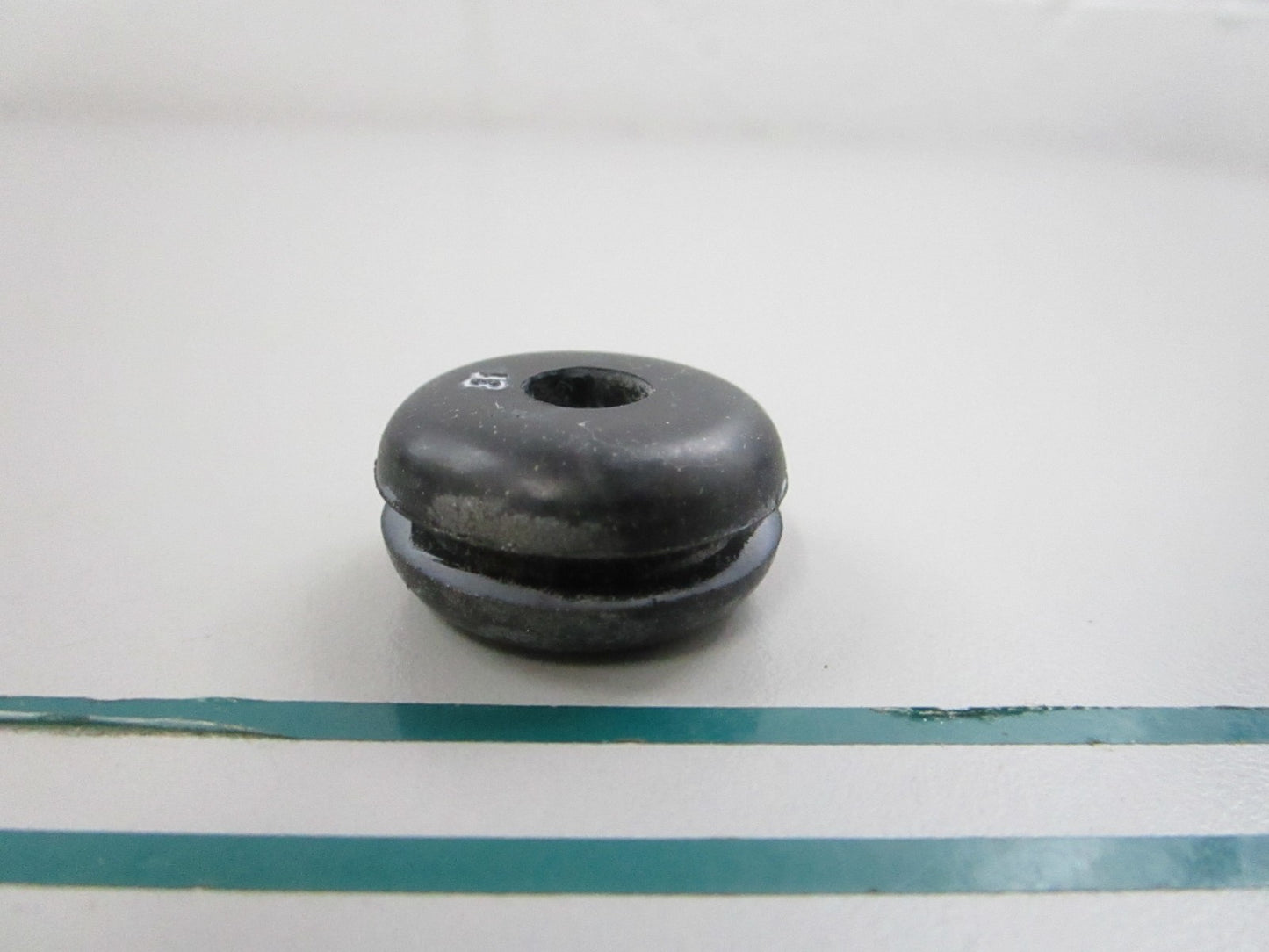 NEW OEM M141901 John Deere Grommet 0810