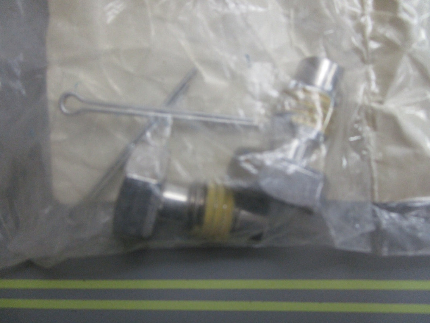 *NEW OEM* 0810 Volvo Penta Complete Attaching Kit 3853919