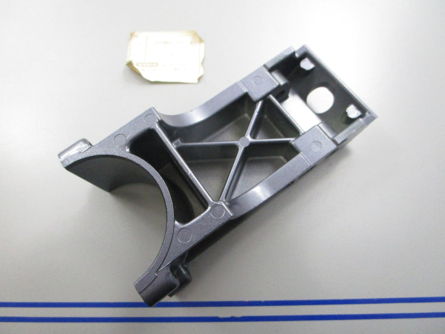 *NEW OEM* 0720 Tohatsu Nissan Swivel Bracket 309N62391-1