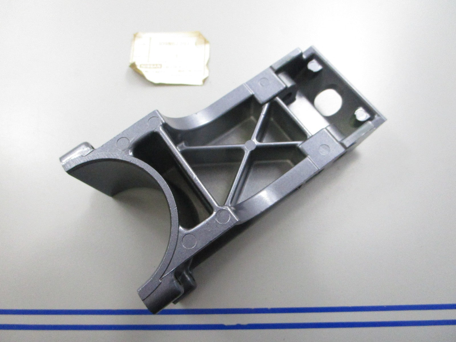 *NEW OEM* 0720 Tohatsu Nissan Swivel Bracket 309N62391-1