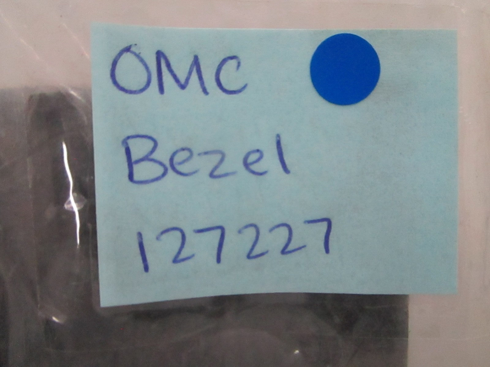 *NEW OEM* 0810 OMC Johnson Evinrude Bezel 127227 0127227