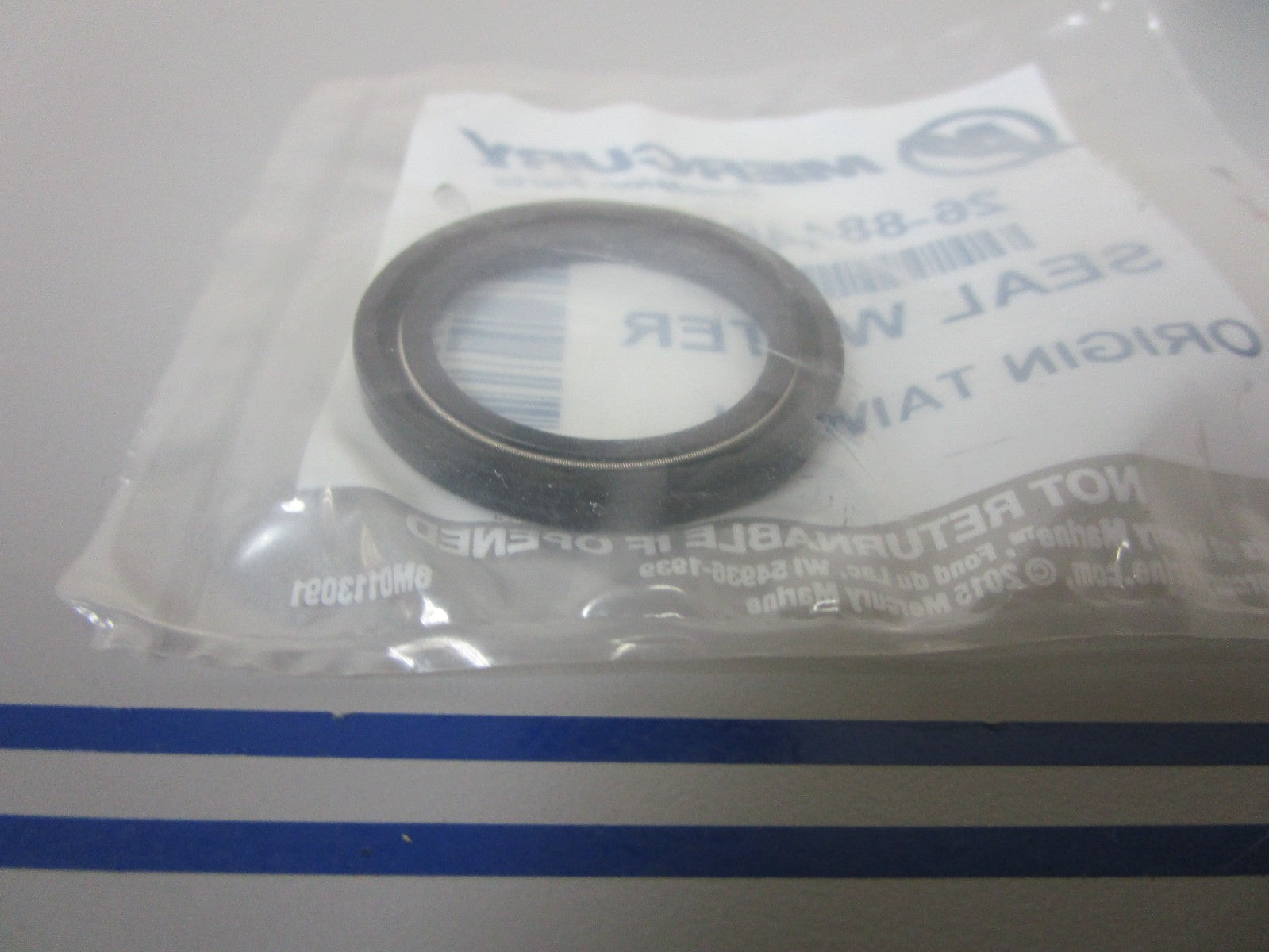*NEW OEM* 0720 Mercury Quicksilver Water Seal 26-884462