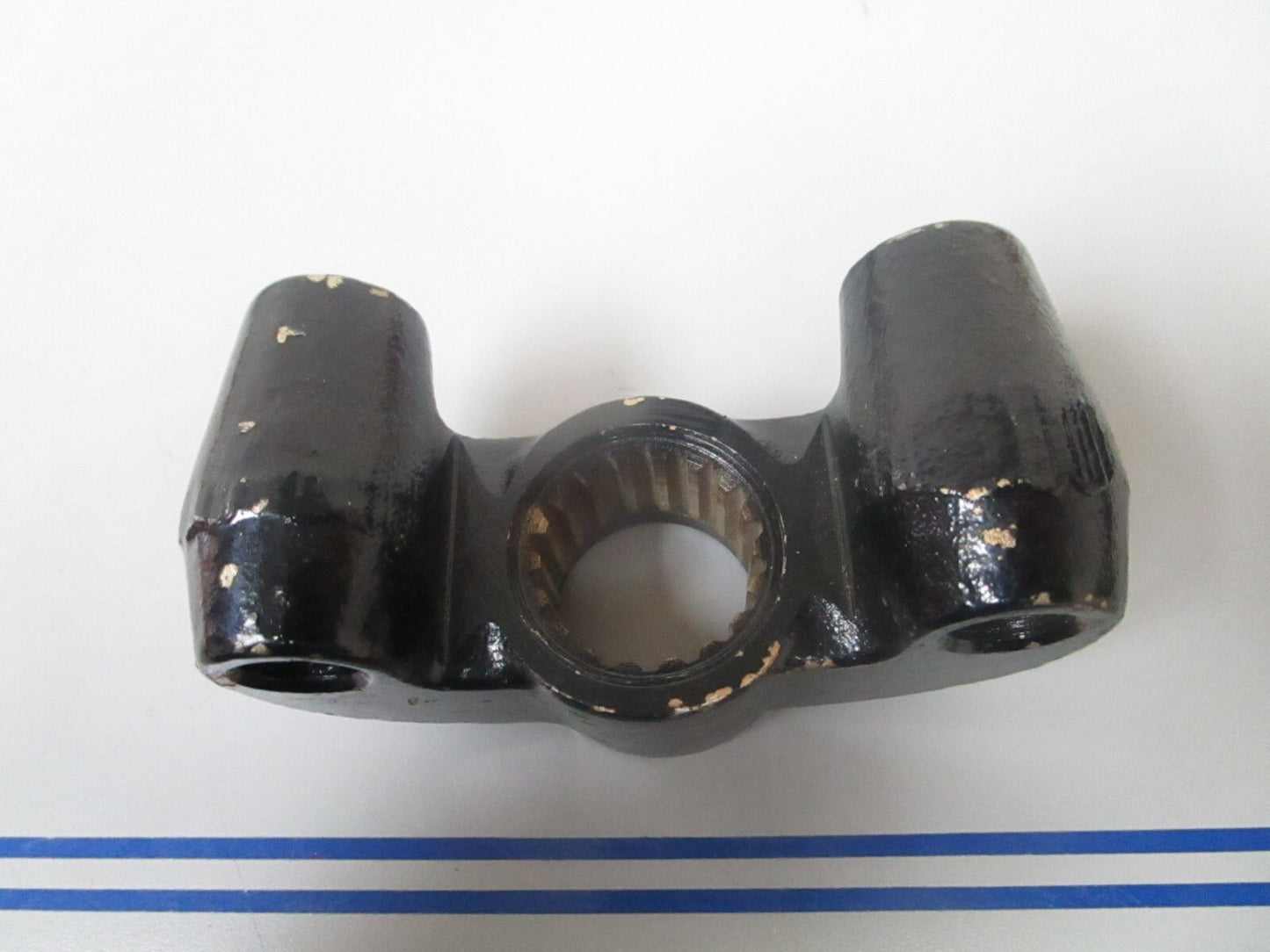 *NEW OEM* 0810 Mercury Quicksilver Bottom Yoke 73984T