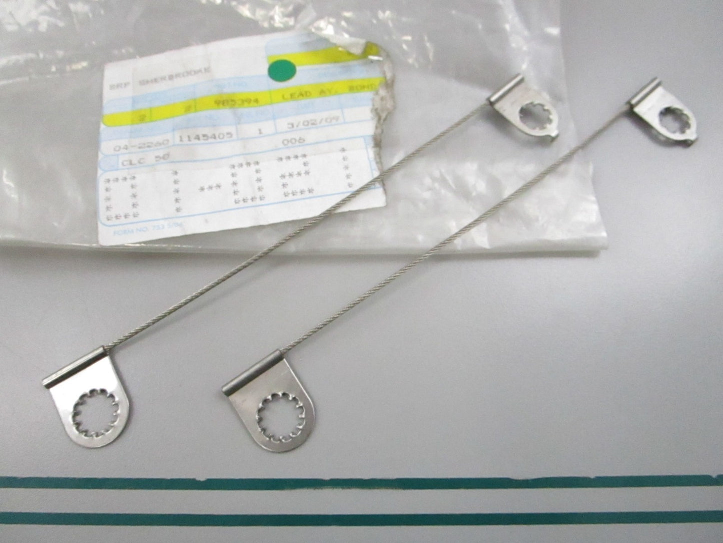 NEW OEM (LOT OF 2) 985394 0985394 OMC Johnson Evinrude Bond Lead 0810