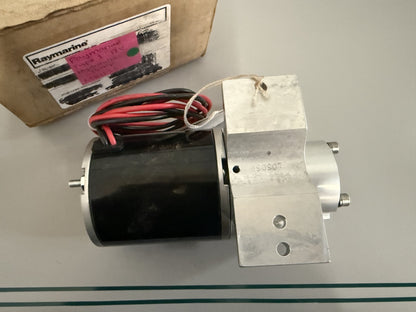 NEW OEM M81120 Raymarine Type 1 12V Hydraulic Pump 0820