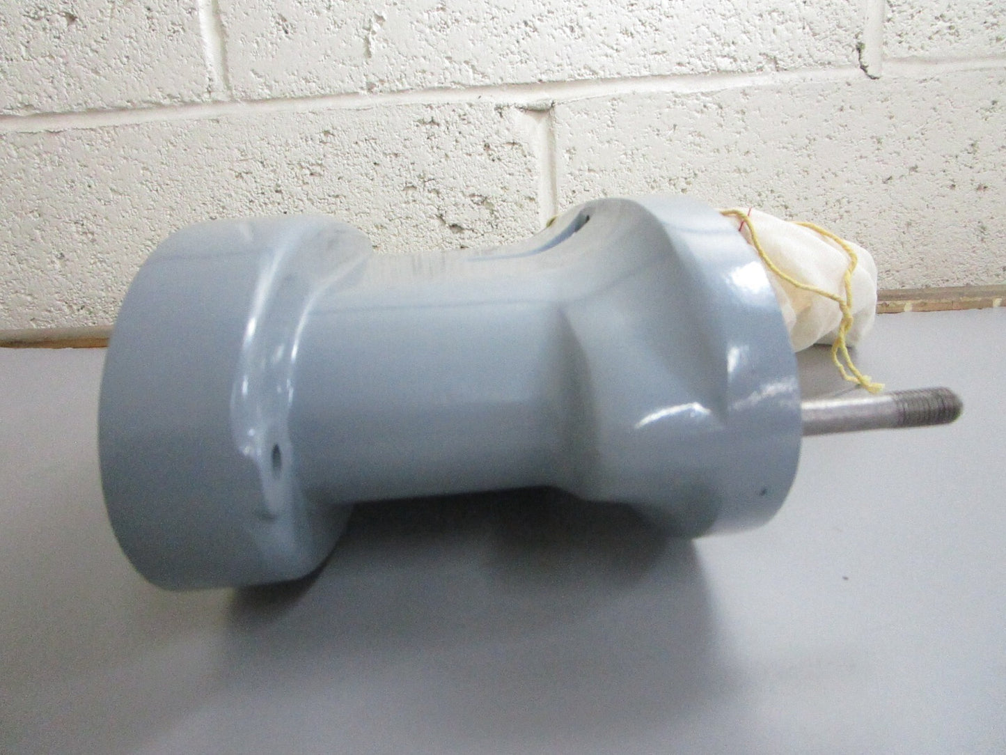 *NEW OEM* 0820 OMC Johnson Evinrude Gearcase Extender Assy 392967 0392967