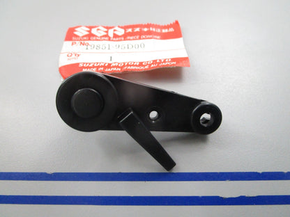 NEW OEM Suzuki 19851-95D00 Lever 0810