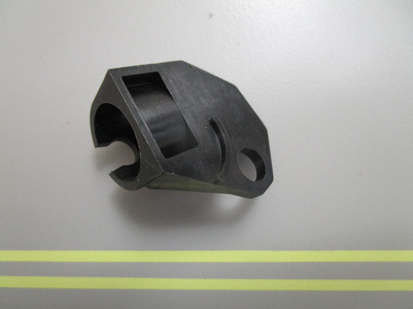 *NEW OEM* 0810 Honda Petcock Bracket 16956-ZM0-000