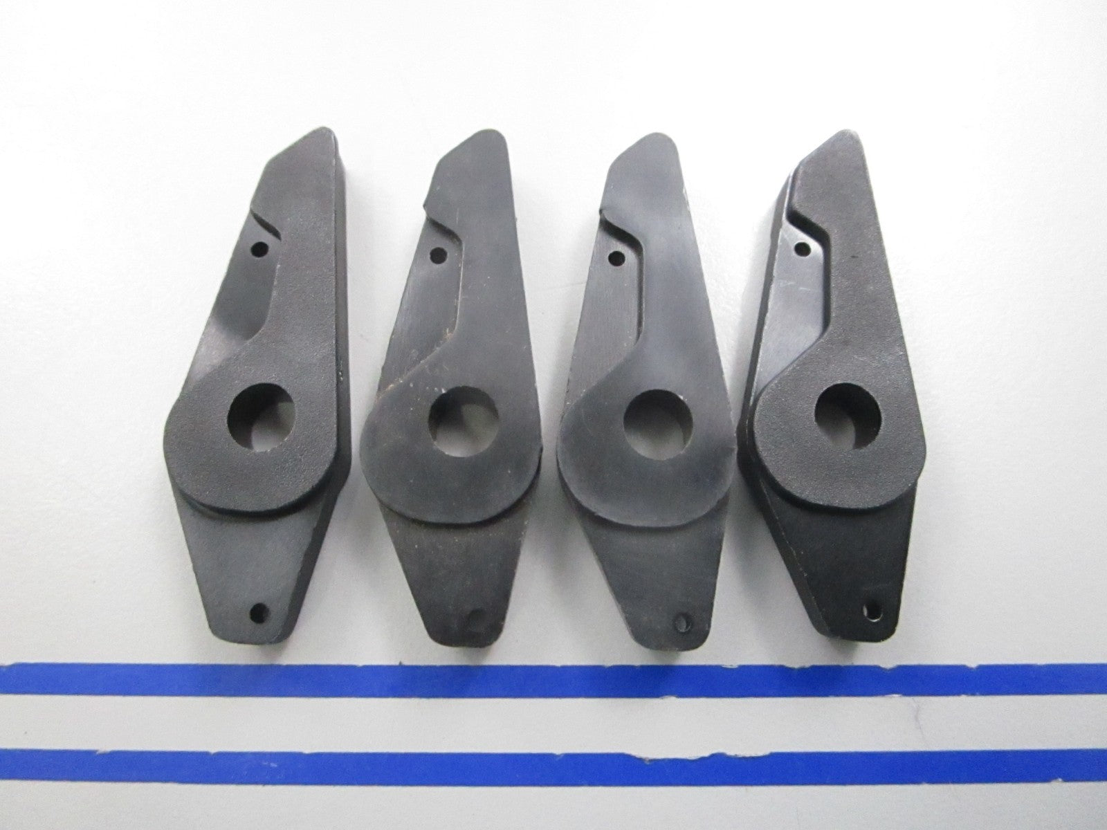NEW (LOT OF 4) 18-6513 Replaces: OMC 203698 Sierra Starter Pawl 0810