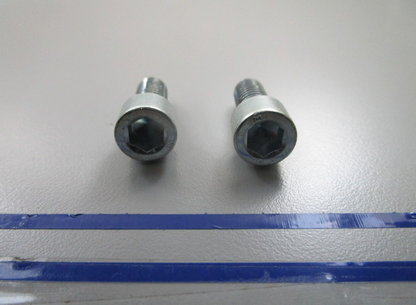 *NEW OEM* (LOT OF 2) 0810 Volvo Penta Hex Screw 956568