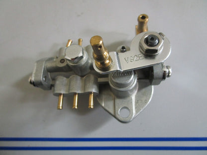 *NEW OEM* 0820 Suzuki Oil Pump Ay 16100-92E11