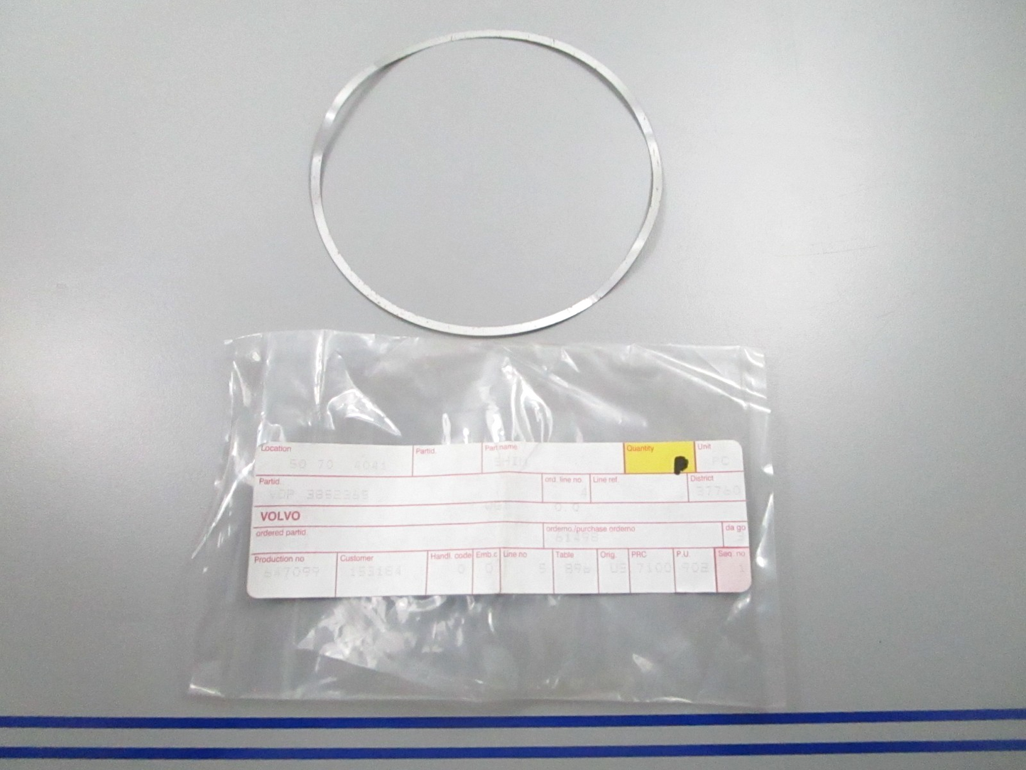 *NEW OEM* 0810 Volvo Penta Shim 3852365