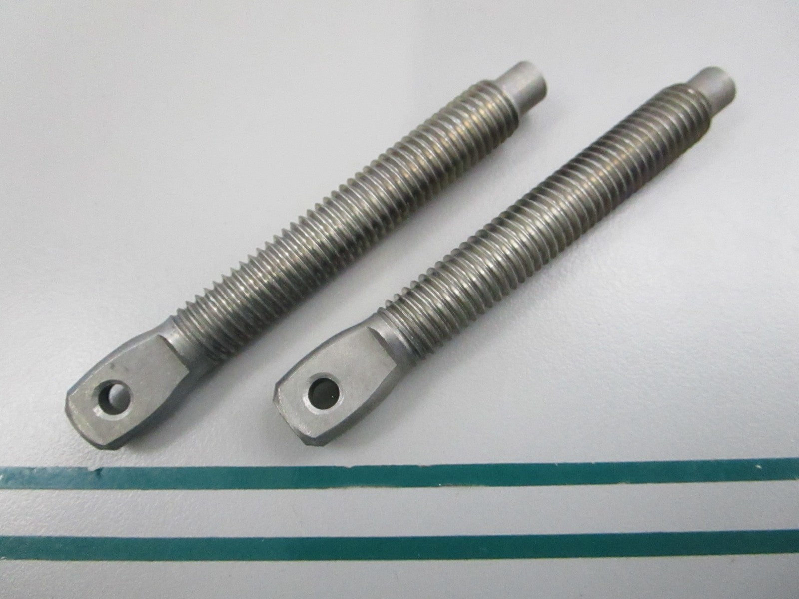 NEW OEM (LOT OF 2) 6E0-43116-00-00 Yamaha Clamp Screw 0810