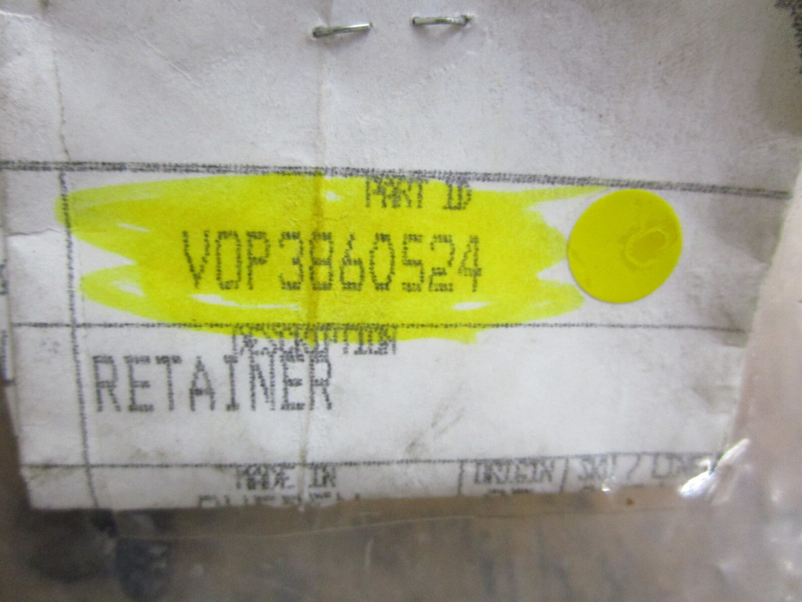 *NEW OEM* 0810 Volvo Penta Retainer 3860524