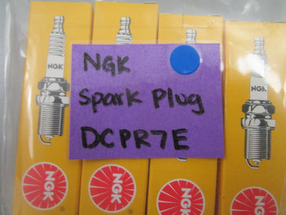 *NEW* (LOT OF 8) 0770 NGK Spark Plug DCPR7E