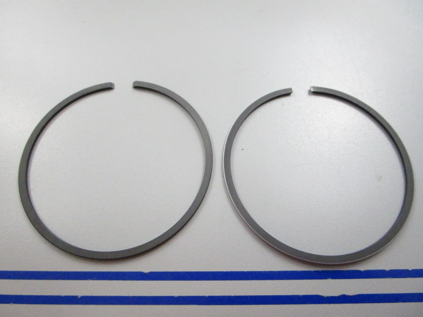 NEW OEM 12140-96301-000 Suzuki 2 Piston Ring Set 0810