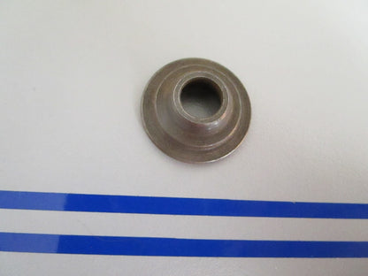 *NEW OEM* 0720 OMC Johnson Evinrude Retainer 446019 0446019
