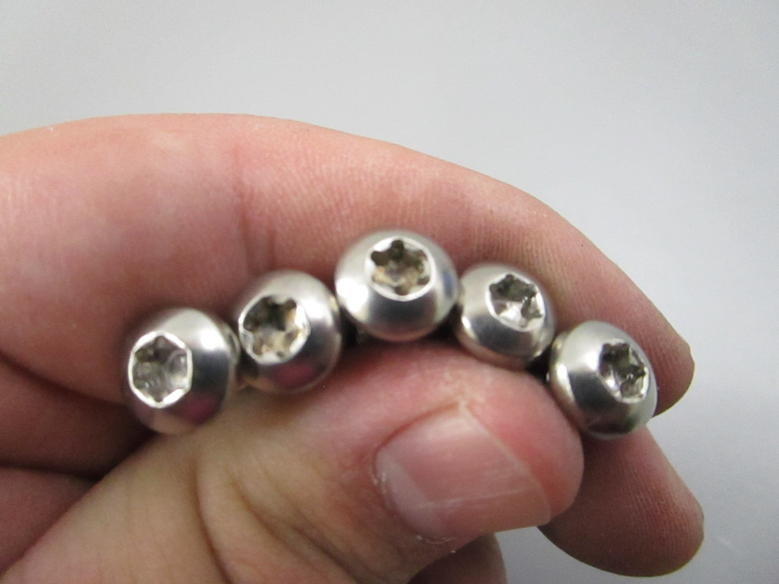 NEW OEM (LOT OF 5) 3387 Harley Davidson Pan Screw 0810