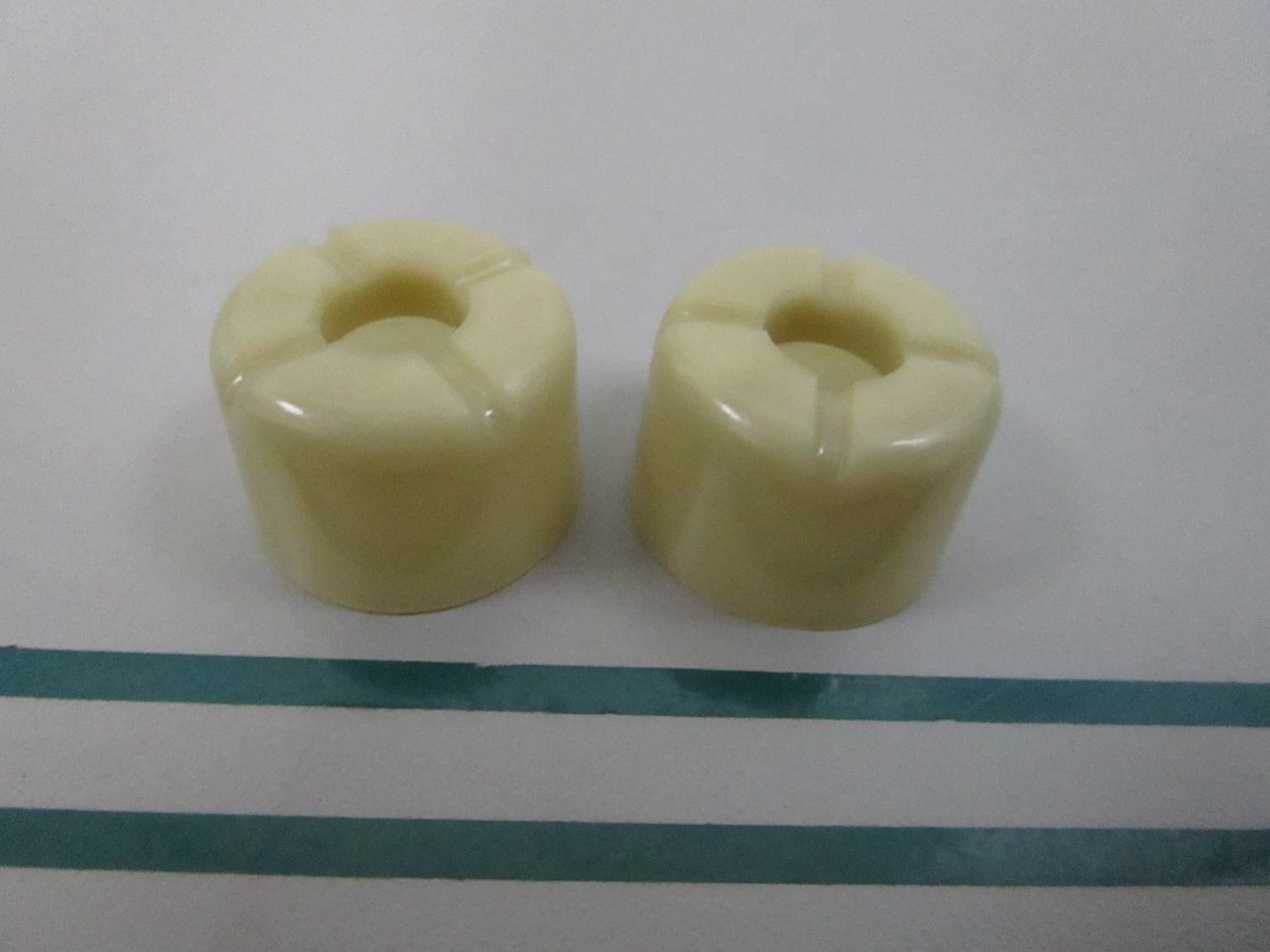 NEW OEM (LOT OF 2) 26-75624 Mercury Quicksilver Seal 0810