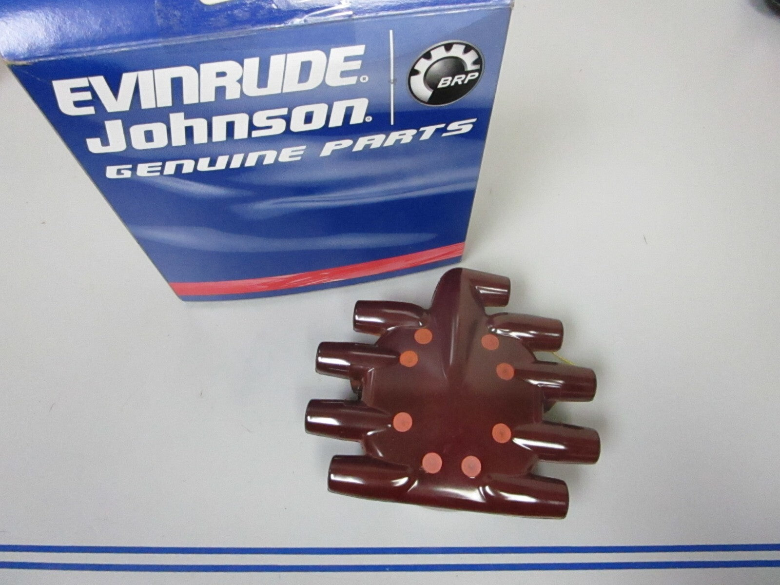 *NEW OEM* 0810 OMC Johnson Evinrude Distributor Cap 382133 0382133