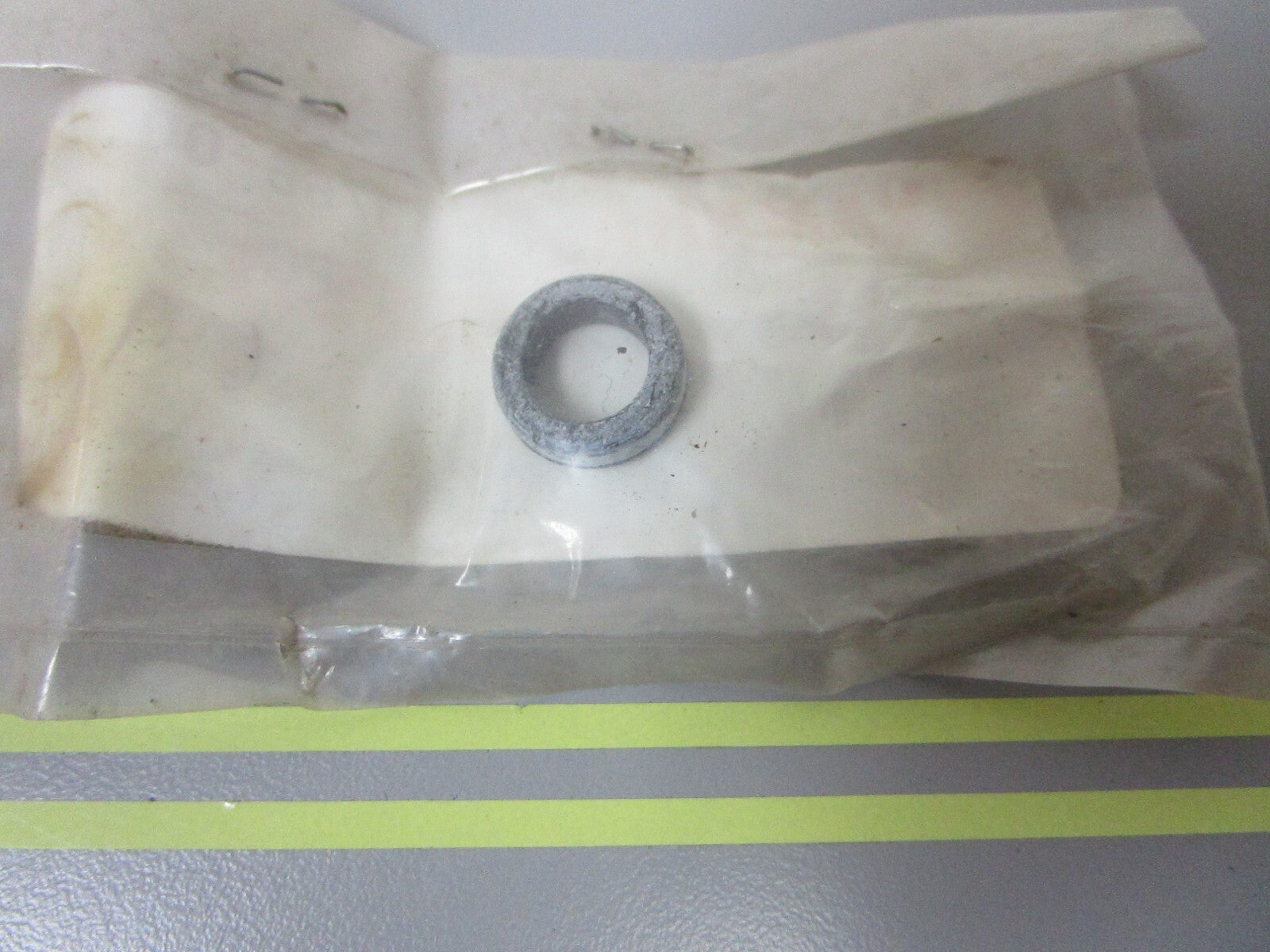 *NEW OEM* 0810 Yamaha Injector Rubber 68V-13766-00-00