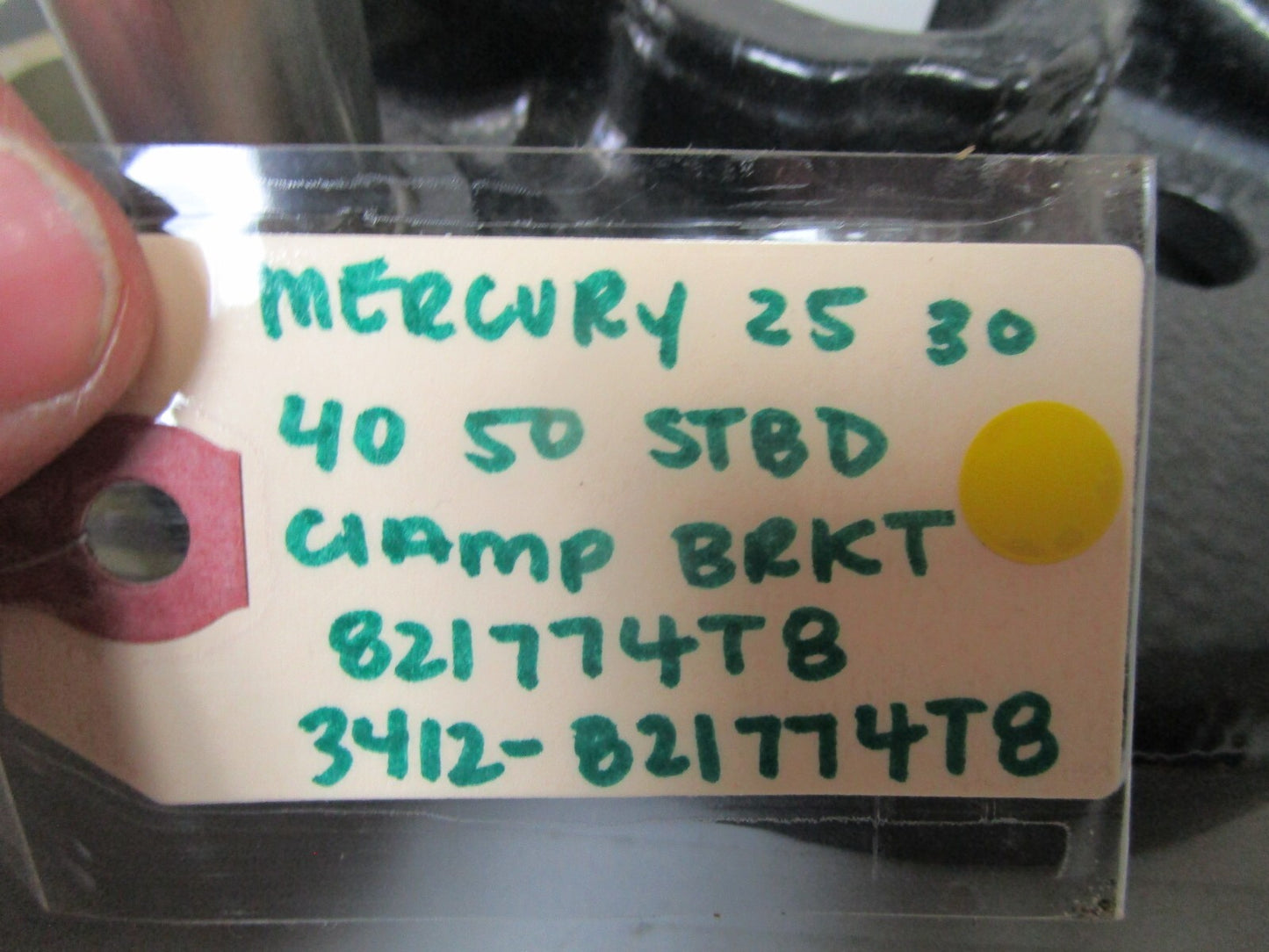 *NEW OEM* 0720 Mercury Quicksilver 25 30 40 50 hp STBD Clamp Bracket 821774T8